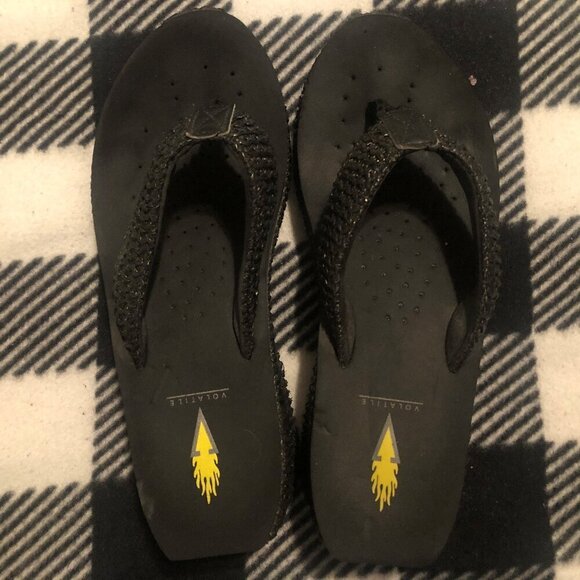 Volatile Island style black wedge sandal size 8M - Picture 1 of 3